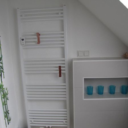 Moeblierte Dachgeschosswohnung In Ruhiger Lage Zu Vermieten Wetzlar Exterior foto